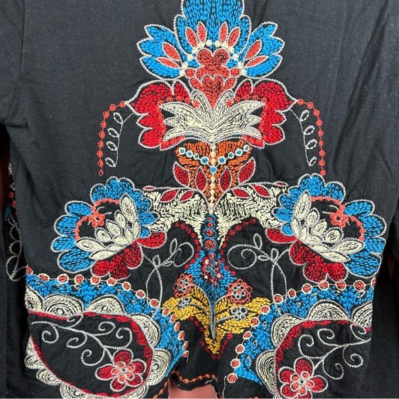 BIYA Johnny Was black highly embroidered cardigan size small with pockets - Picture 5 of 6